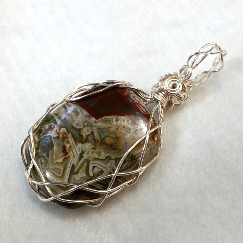 Necklace Crazy Lace Agate Pendant with Chain